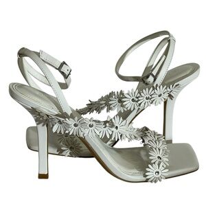 GiIANNI BINI BEKKAH DAISY SQUARE TOE SANDALS SZ 9 MED EUC
